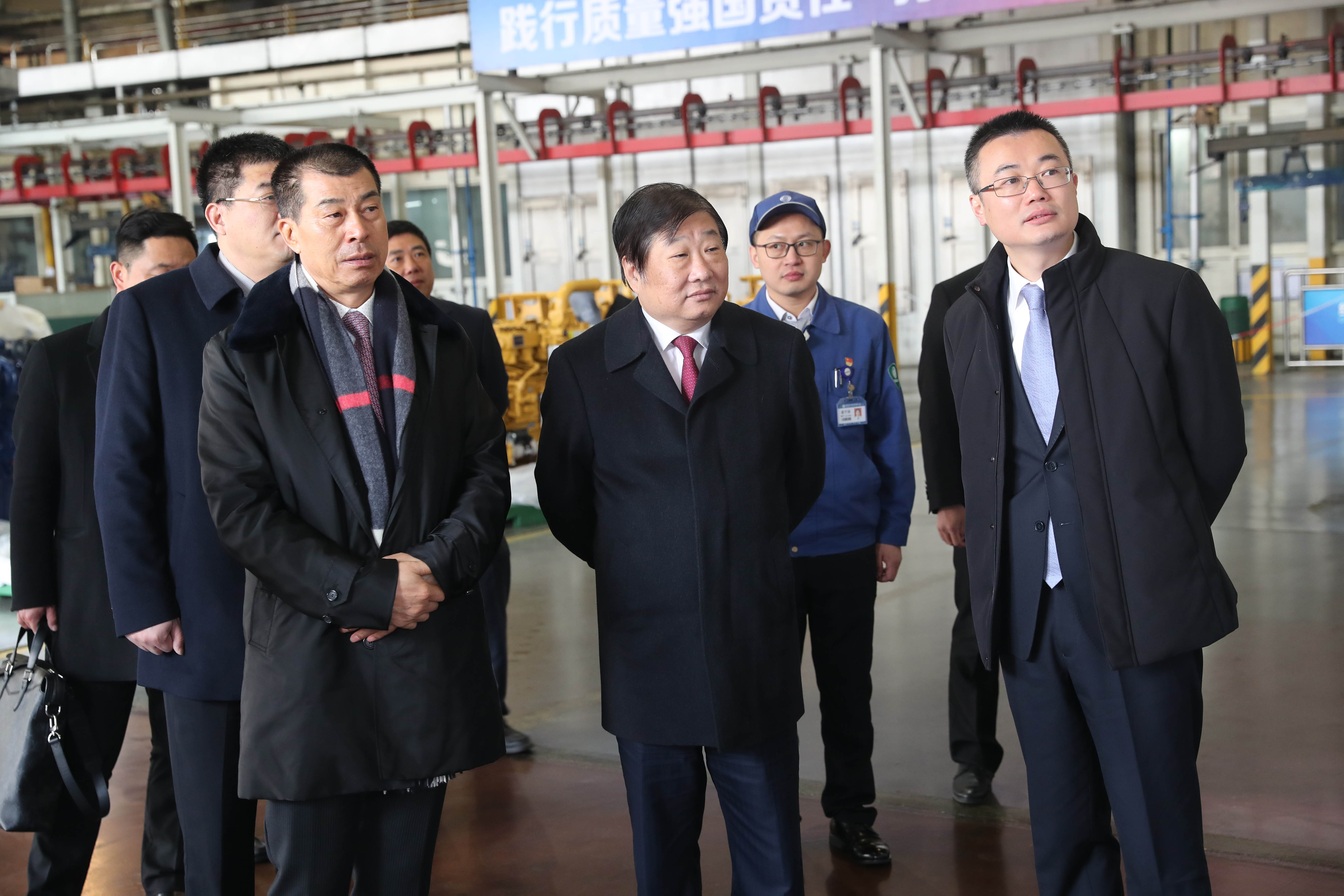 参观学习增友谊、强强联手铸辉煌--中国龙工、潍柴动力签署《合作协议》